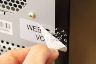 Biztonsági és void címkék