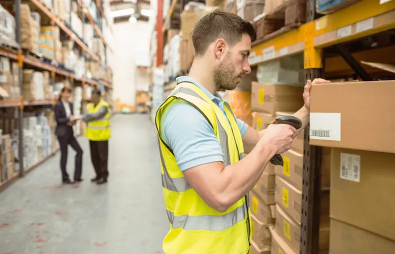 Vonalkód- és logisztikai címkenyomtatás: így működik profi szinten