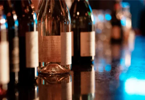 Boros címke gyártás lépésről lépésre – hogyan készül a palack arca?