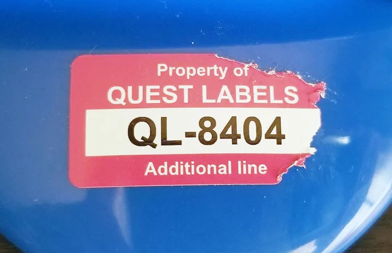 Destruktív biztonsági címke: amikor a címke eltávolítása lehetetlenné válik