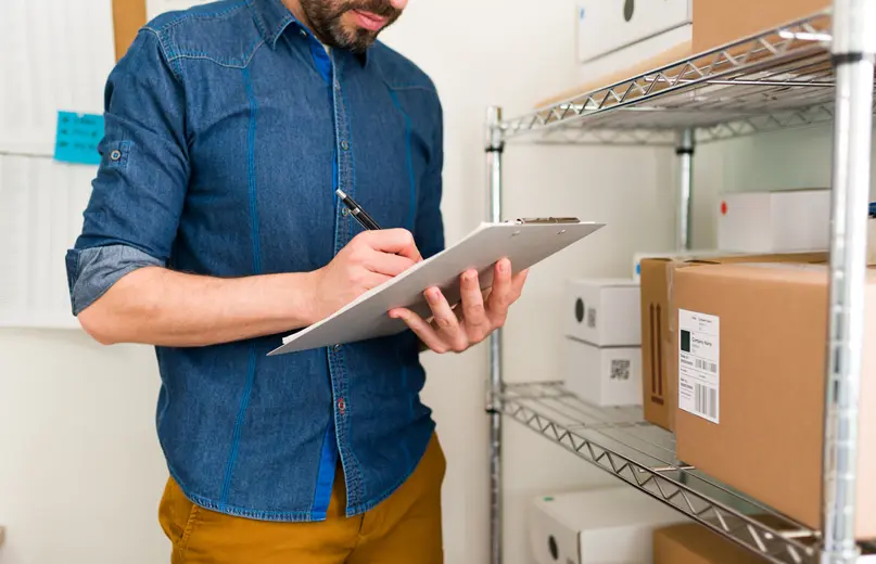 Tartós leltár címke megoldások: hogyan marad olvasható évekig a jelölés?