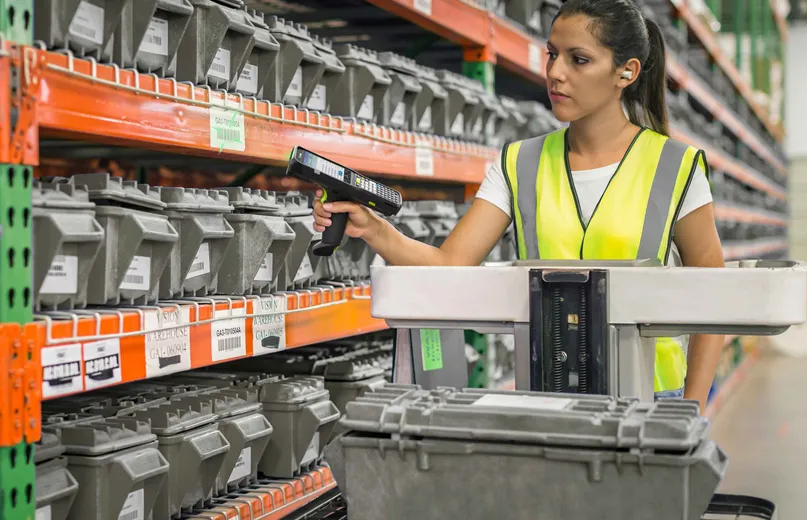 Hogyan működik az RFID rendszer? Címkék, olvasók és antennák!