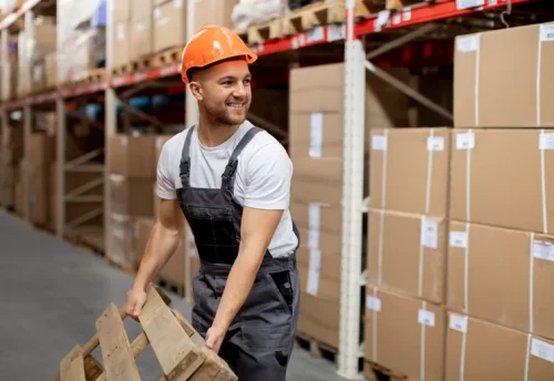 RFID címkék a raktárban: hogyan gyorsítják a készletkezelést?