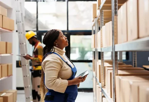 RFID címkék működése: hogyan olvas a rendszer érintés nélkül?